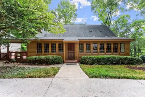 9125 Ponderosa Trl, Gainesville, GA 30506