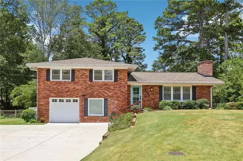2027 Ferry Dr, Marietta, GA 30066