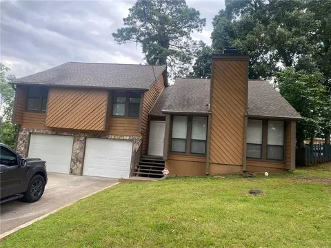 965 Worcester Pl NW, Lilburn, GA 30047