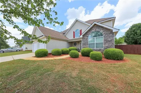 180 Spring Lake Ter, Covington, GA 30016 photo 2