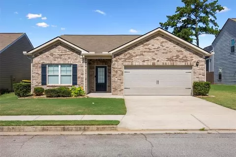 11145 Wind Ridge Dr, Hampton, GA 30228