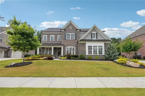5137 Dinant Dr, Alpharetta, GA 30022