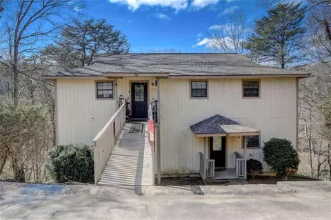 3970 Darryl Ln, Gainesville, GA 30506