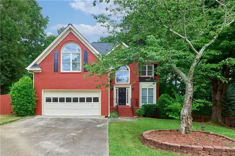1025 Chaucer Gate Ct, Lawrenceville, GA 30043