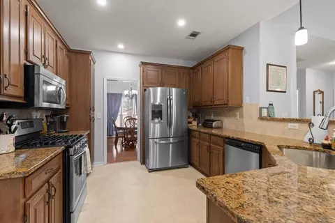 170 Hampton Shores Dr, Hampton, GA 30228 photo 7