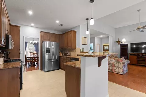 170 Hampton Shores Dr, Hampton, GA 30228 photo 8
