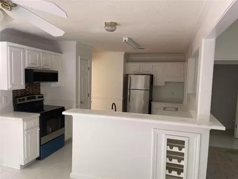 1481 Creekside Ct, Hampton, GA 30228 photo 5