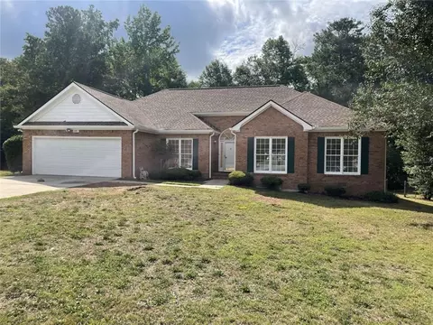 1481 Creekside Ct, Hampton, GA 30228