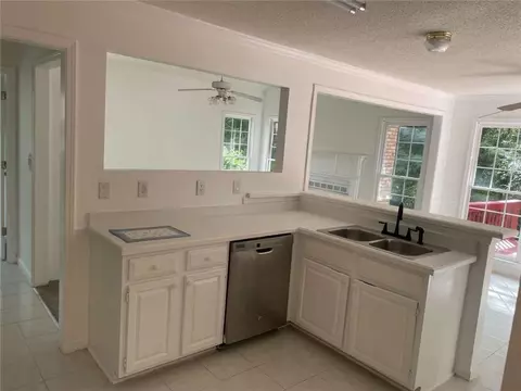 1481 Creekside Ct, Hampton, GA 30228 photo 6