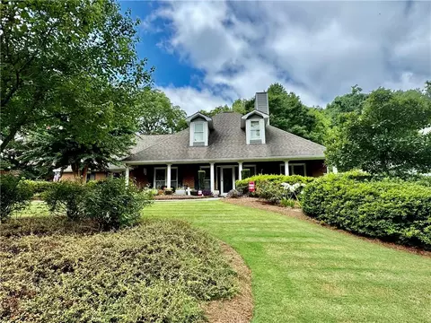 1650 Peachcrest Dr, Lawrenceville, GA 30043