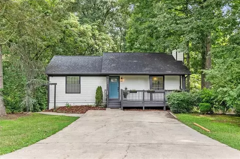 2550 Hawk Creek Trl, Cumming, GA 30041