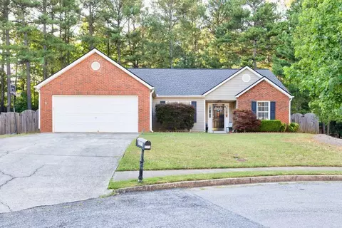 2772 Wilding Green Ln, Dacula, GA 30019