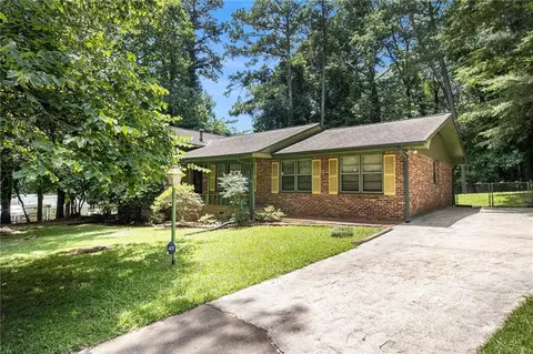 6593 Katie Ln, Morrow, GA 30260