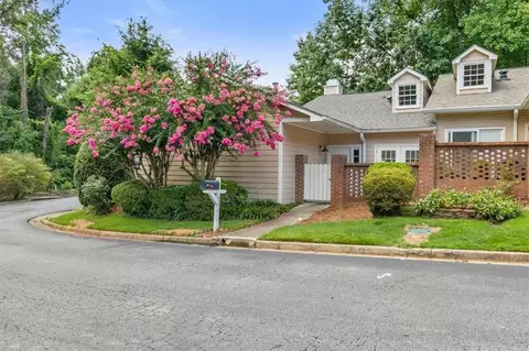 2958 Crosswycke Forest Dr, Atlanta, GA 30319
