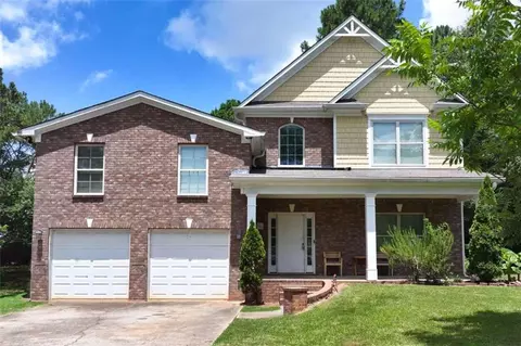 5767 Glynn Forest Dr, Norcross, GA 30093