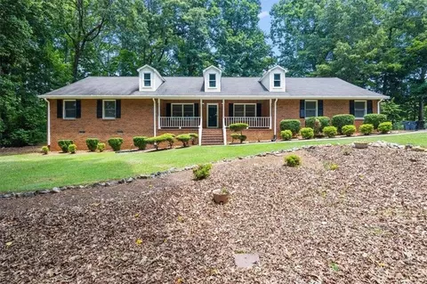 870 Thurman Rd, Stockbridge, GA 30281