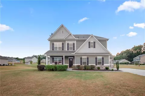 106 Topaz St, Calhoun, GA 30701