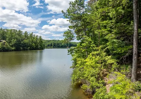 512 Long Swamp Dr, Jasper, GA 30143