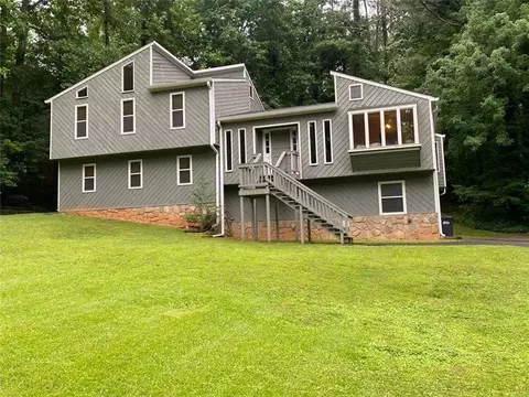 1421 Boxwood Trce NW, Acworth, GA 30102