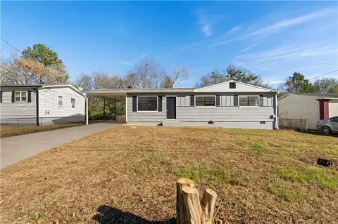 1220 Hiawatha Ln, Austell, GA 30168