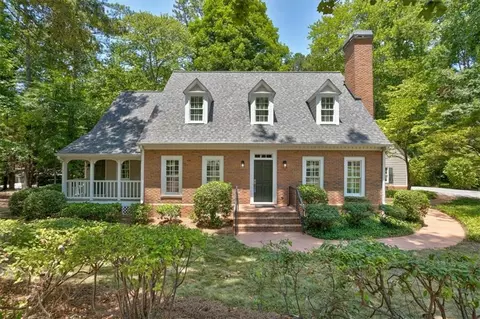 291 Oak Meadow Ct NW, Kennesaw, GA 30152