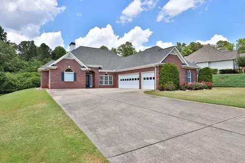4414 N Gate Dr, Gainesville, GA 30506