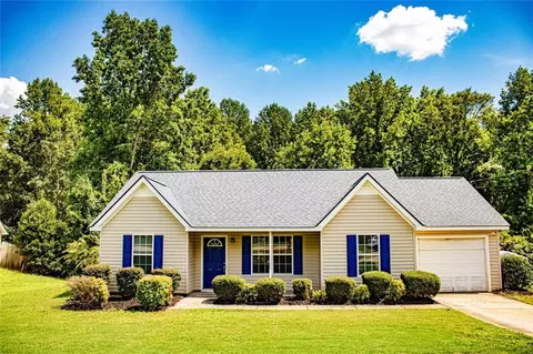 197 Queens Ct, Jackson, GA 30233