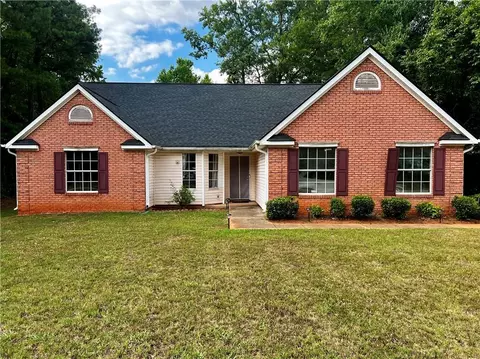 110 Emerald Ln, Hampton, GA 30228