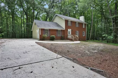 771 Tyrone Rd, Tyrone, GA 30290 photo 2