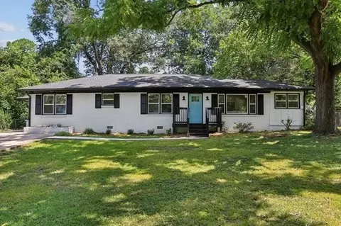 1990 Capri Dr, Decatur, GA 30032