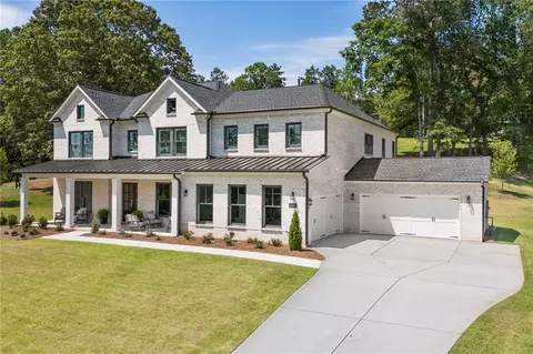 16315 Grand Litchfield Dr, Roswell, GA 30075