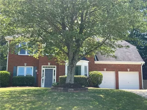 3335 Chadbourne Trl, Alpharetta, GA 30004