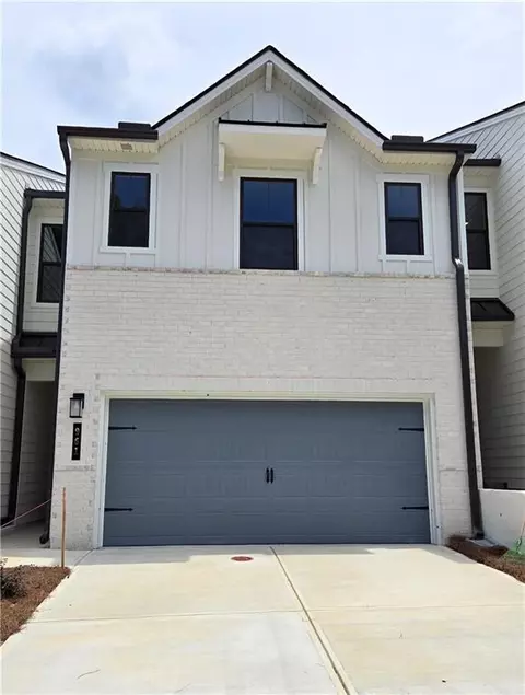 1202 Brooks Ryan Run, Lawrenceville, GA 30043