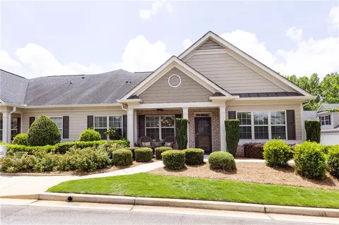 272 Orchards Cir, Woodstock, GA 30188