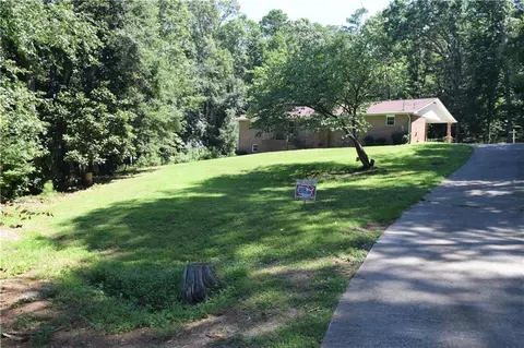 962 Butterworth Rd, Canton, GA 30114
