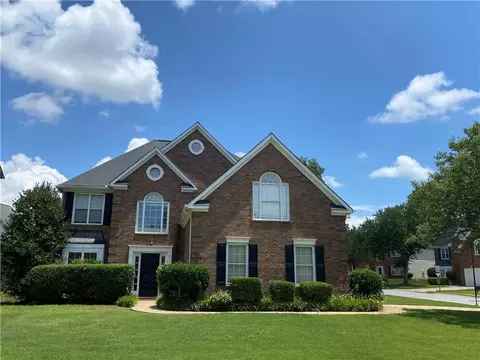 1090 Laurel Cove Dr, Snellville, GA 30078