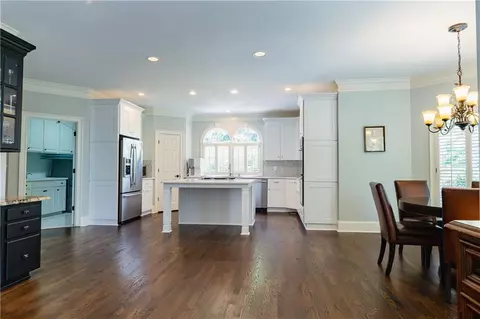 5840 Ettington Dr, Suwanee, GA 30024 photo 2