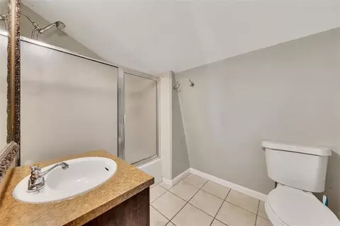 Bath - 870 Harvey Fields Dr, Canton, GA 30114 photo 5 of 5