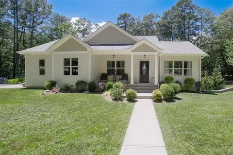 870 Harvey Fields Dr, Canton, GA 30114