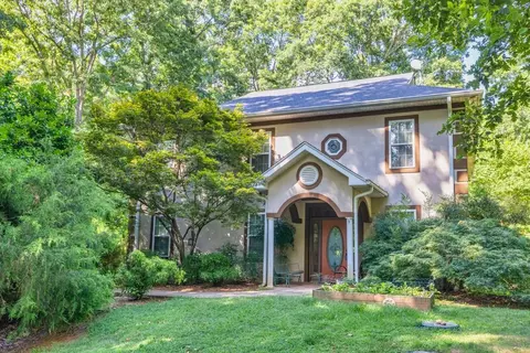 3804 Pine Tree Ln, Gainesville, GA 30501