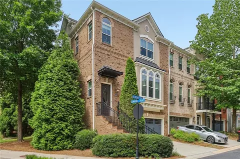 943 Delaronde Ct, Atlanta, GA 30328