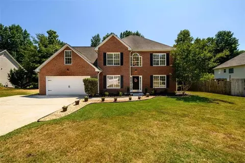 7436 Calm Springs Dr, Flowery Branch, GA 30542