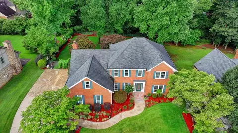 5154 Bowers Brook Dr SW, Lilburn, GA 30047
