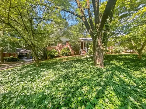 391 Village Green Ct SW, Lilburn, GA 30047