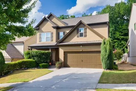 5023 Glencliff Dr, Sugar Hill, GA 30518