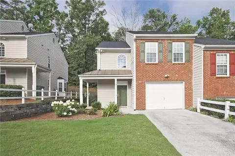324 Parkview Manor Dr, Tucker, GA 30084