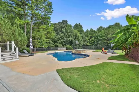 Exterior - 235 Maple Shade Dr, Tyrone, GA 30290 photo 17 of 26