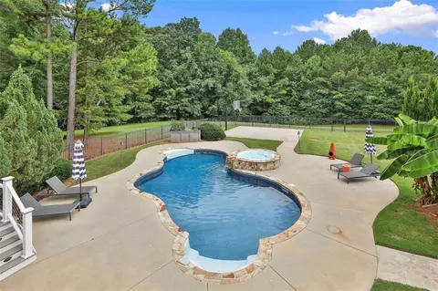 Exterior - 235 Maple Shade Dr, Tyrone, GA 30290 photo 9 of 26