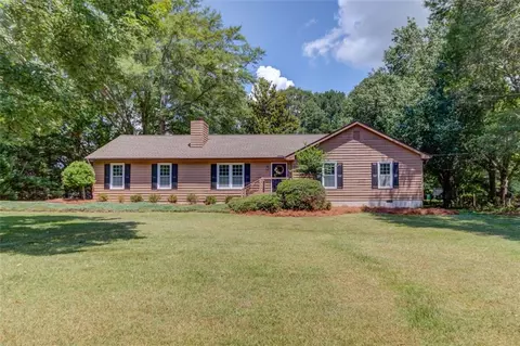 510 Sequoia Ct, Loganville, GA 30052