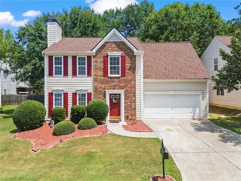 1060 Winthrope Chase Dr, Alpharetta, GA 30009
